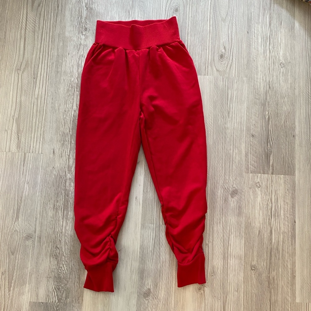 INC Woman’s Joggers Red, sS, ALSU01934